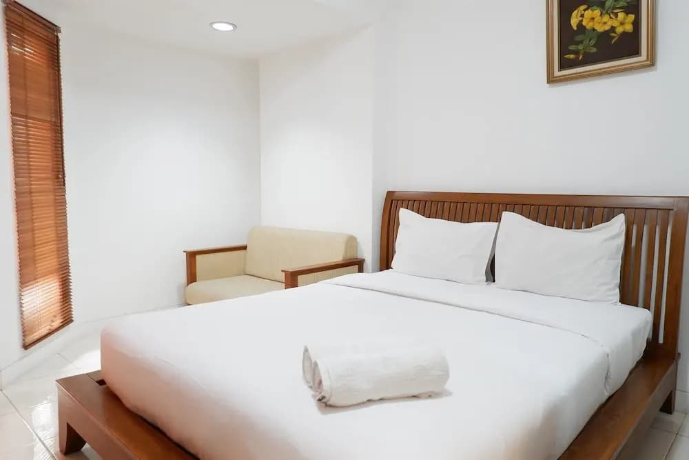 Pool View Studio Apartment Tamansari Sudirman - photo 6