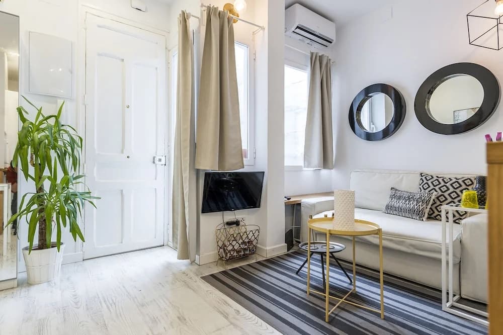Chic Apartment Lavapies I - photo 5