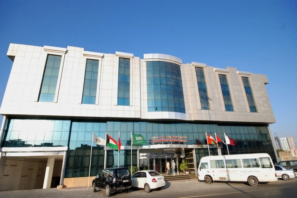 Al Bustan Hotel - photo 1