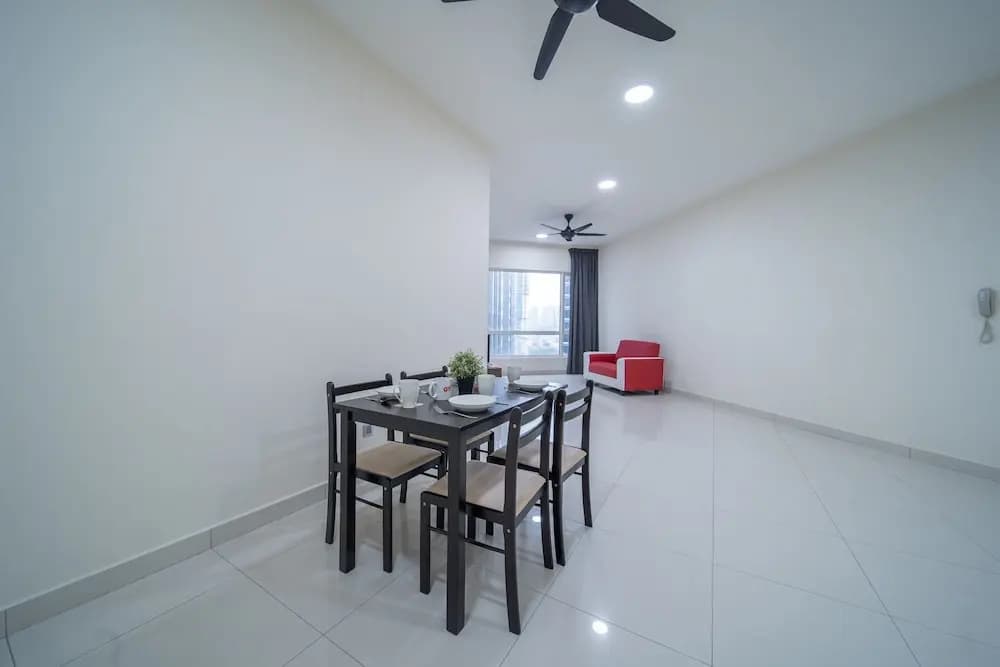 OYO Home 89449 Fancy 2 Bedroom Crest Residence - photo 28