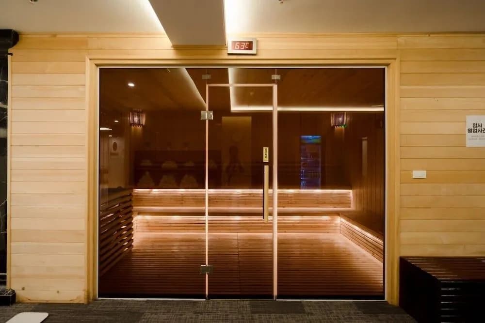 Grace Hotel & Spa - photo 9