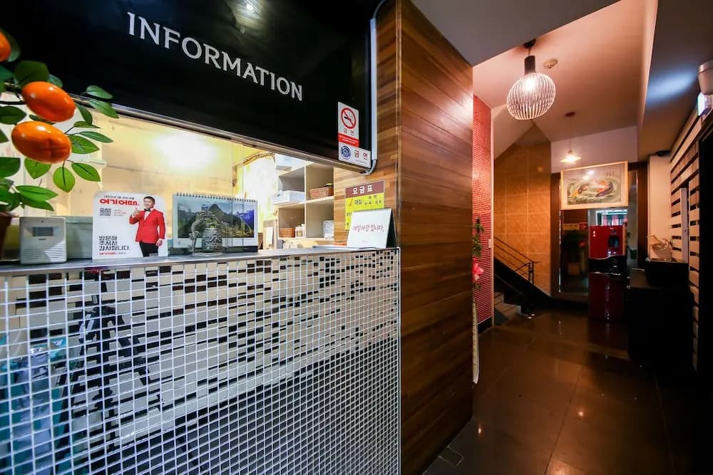 Amor Hotel - photo 2