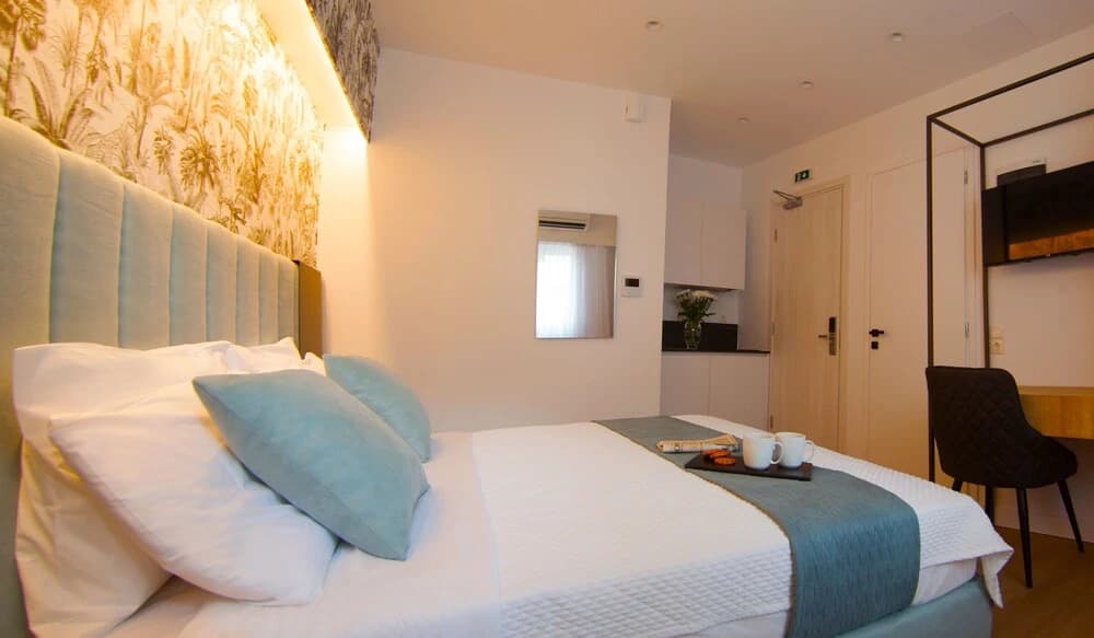 Phaedrus Living Modern Kriel Suites 204 - photo 2
