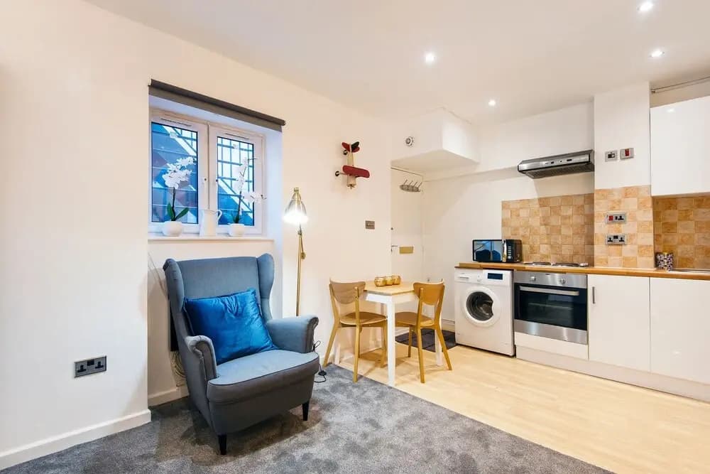 Beautiful Hyde Park Studio Flat - photo 5