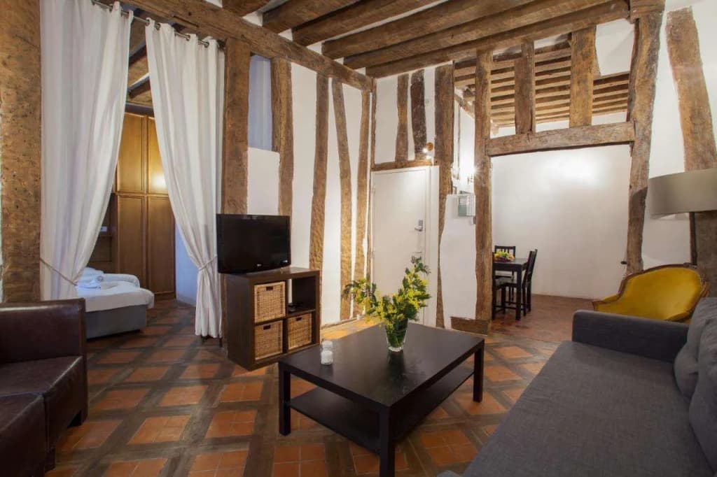 Gregoire Apartment - photo 19