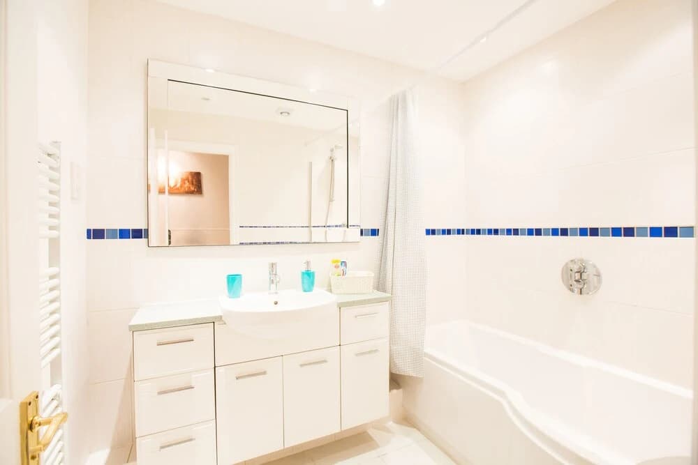Three Bedroom Limehouse - photo 15