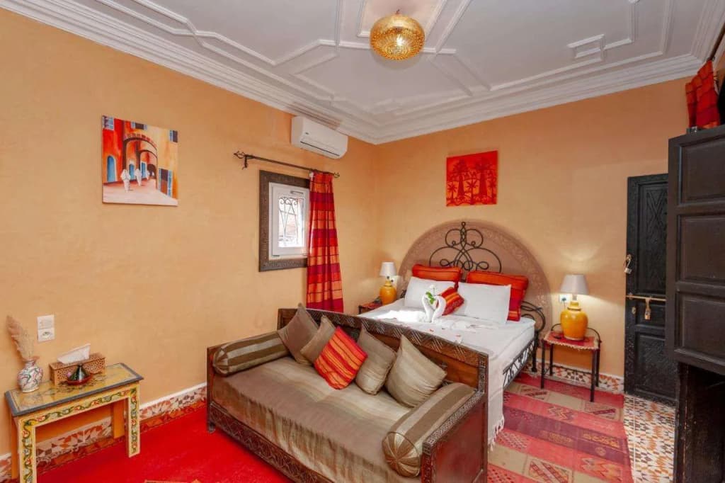 Riad Losra - photo 20
