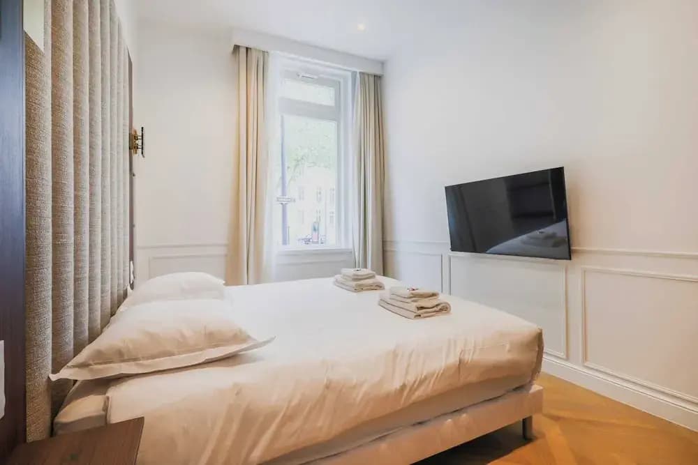 Charming Flat - 2br/ 6P - Arc de Triomphe - photo 7