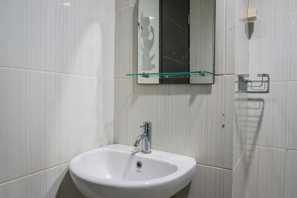 Spacious 2br Tamansari Semanggi Apartment - photo 9