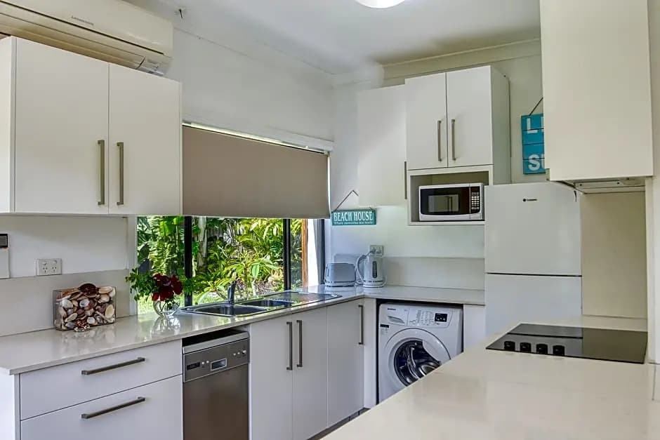 Cronulla Beach House Bed And Breakfast - photo 18