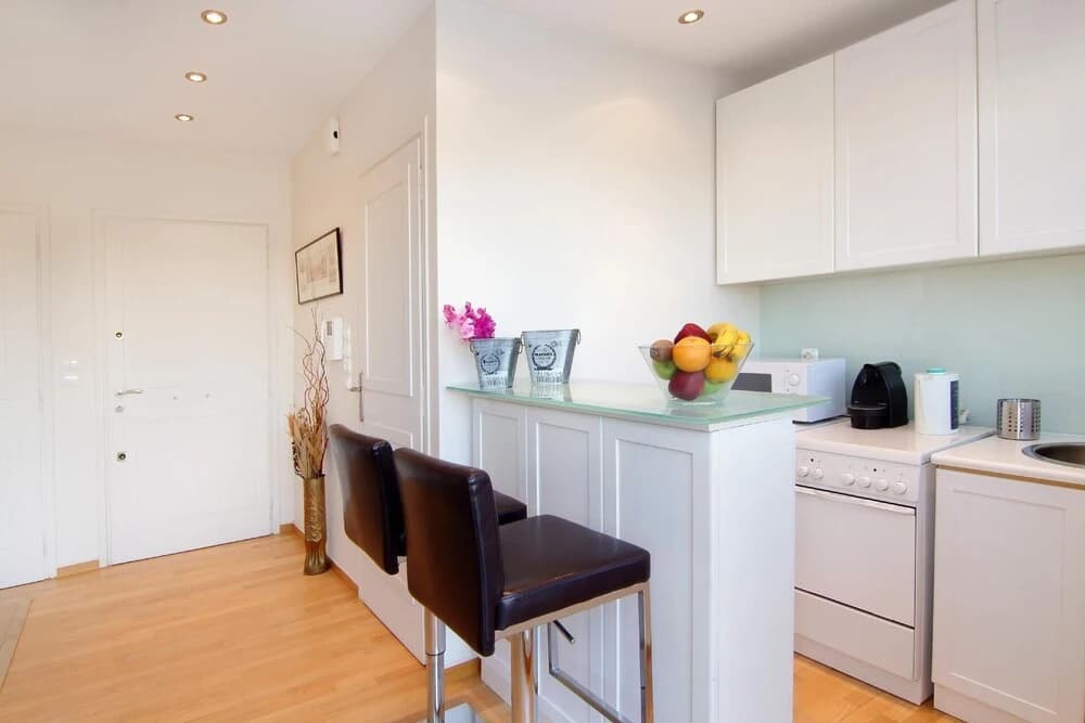 Stylish studio loft with Superb balcony - photo 11
