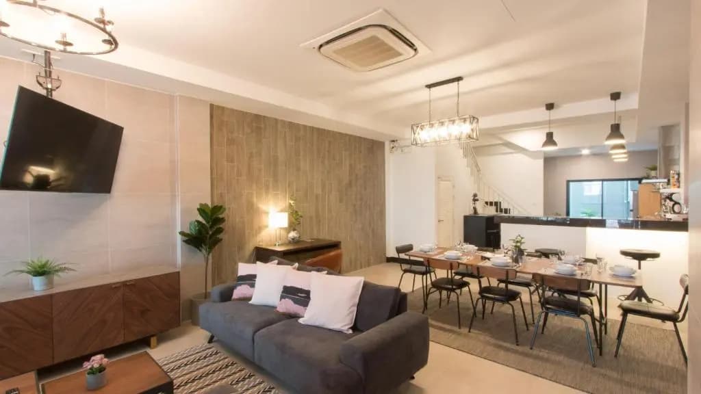 Airee Premier Residence - photo 20