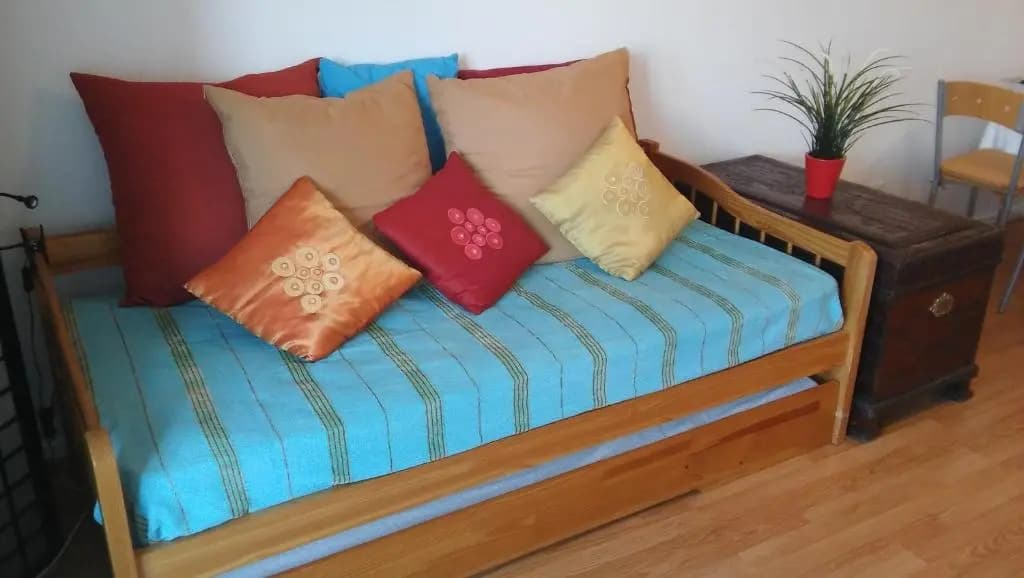 Zen Newton Apartment - photo 20