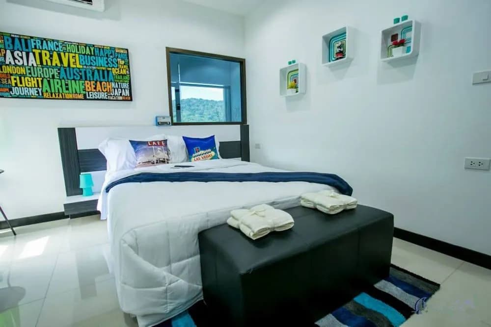 Naiharn Condominium Phuket - photo 2