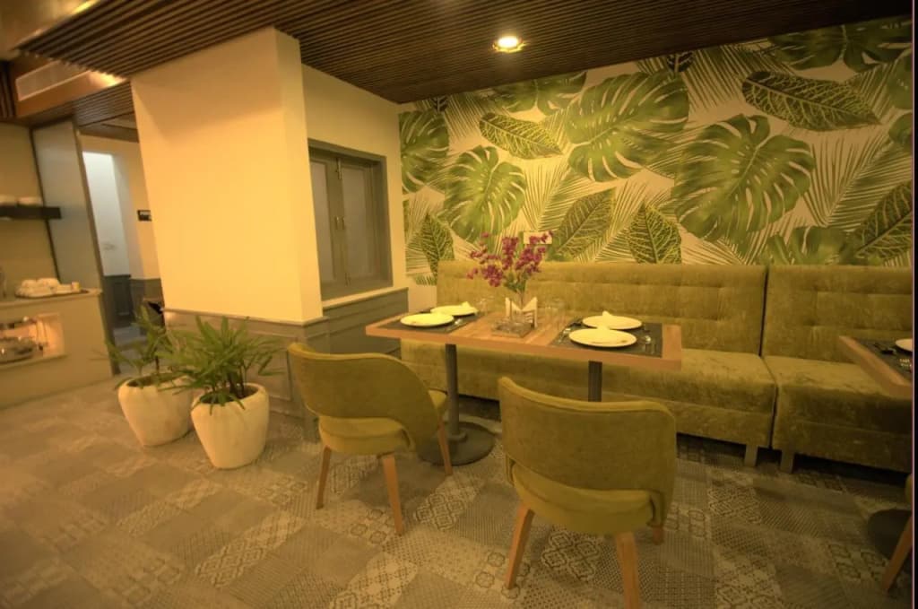 Hotel Palm Greens - photo 7