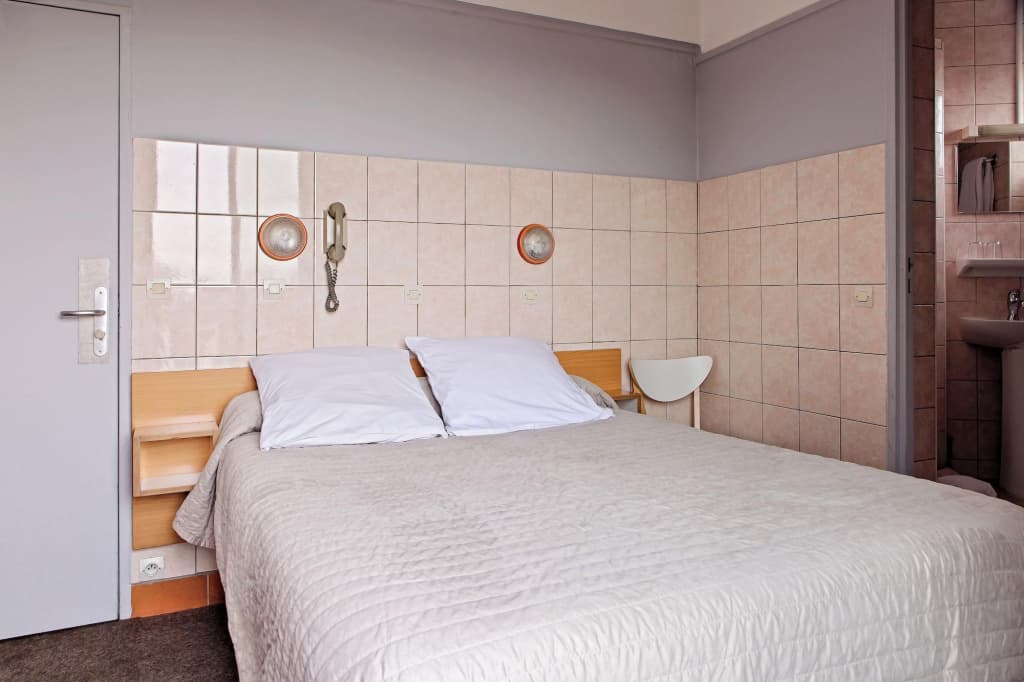 Hôtel de la Comète - photo 33