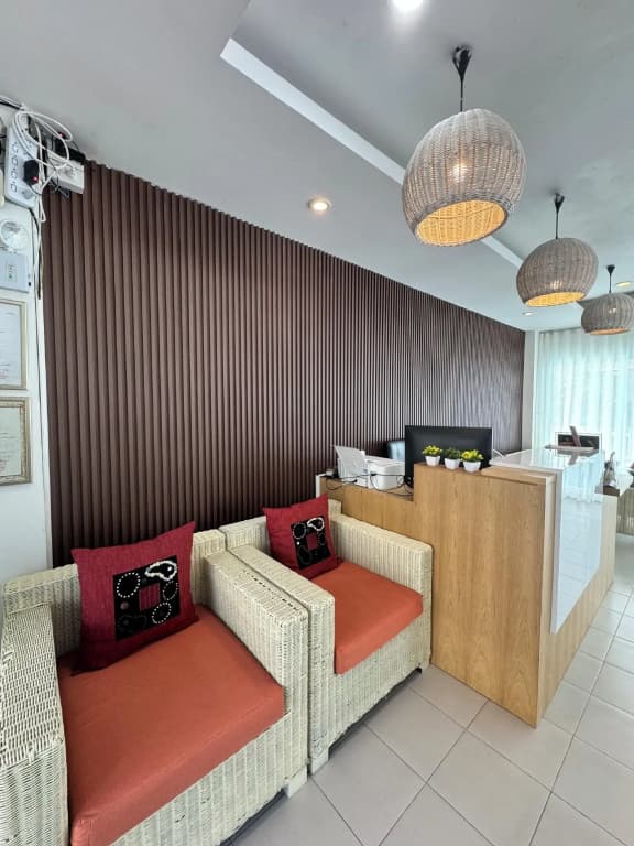 MM Hill Hotel - photo 32