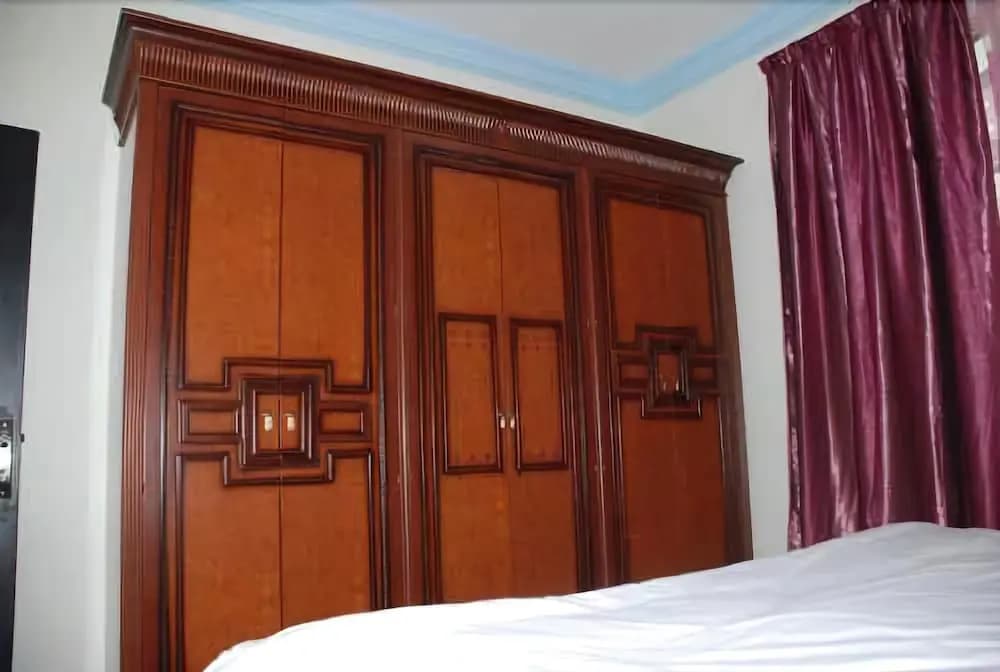 The Paradise Inn - photo 6