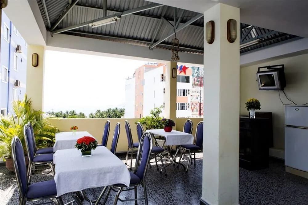Mai Huy Hotel - photo 13
