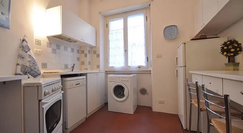 Old Bridge Apartment - photo 10