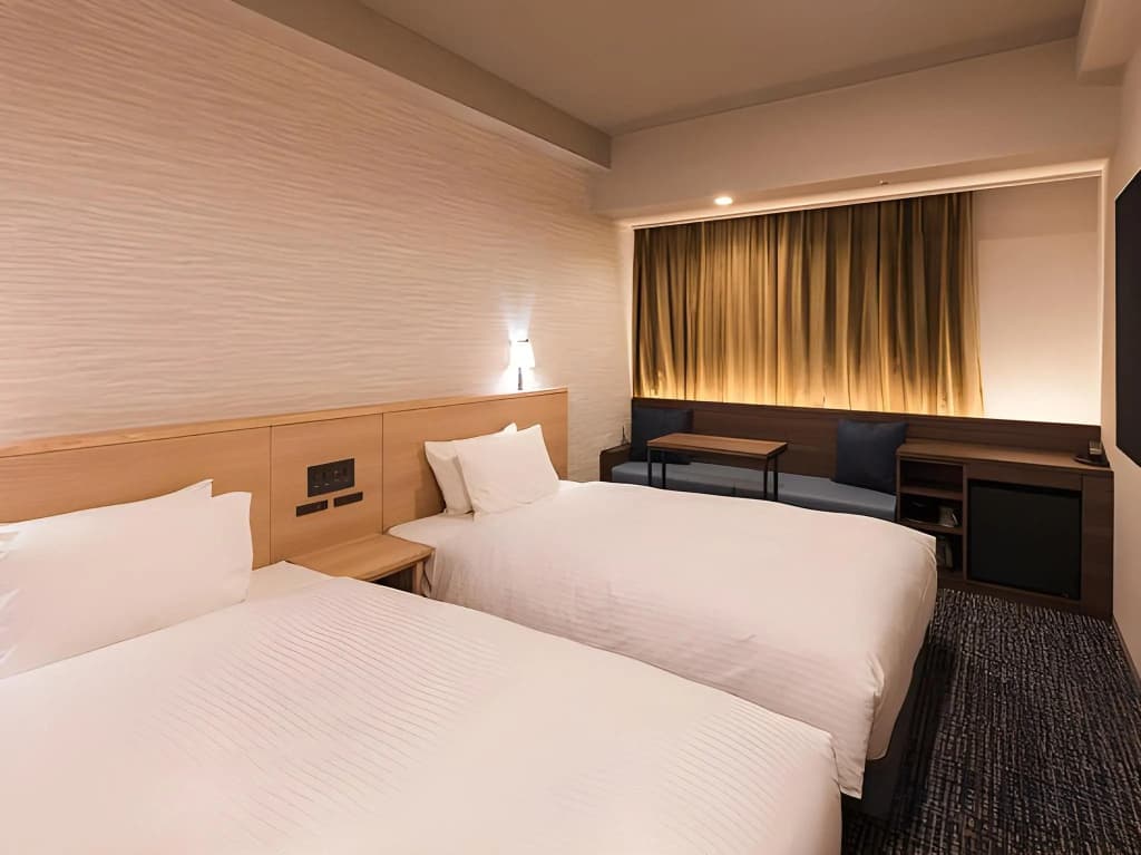 Sotetsu Grand Fresa Takadanobaba - photo 22