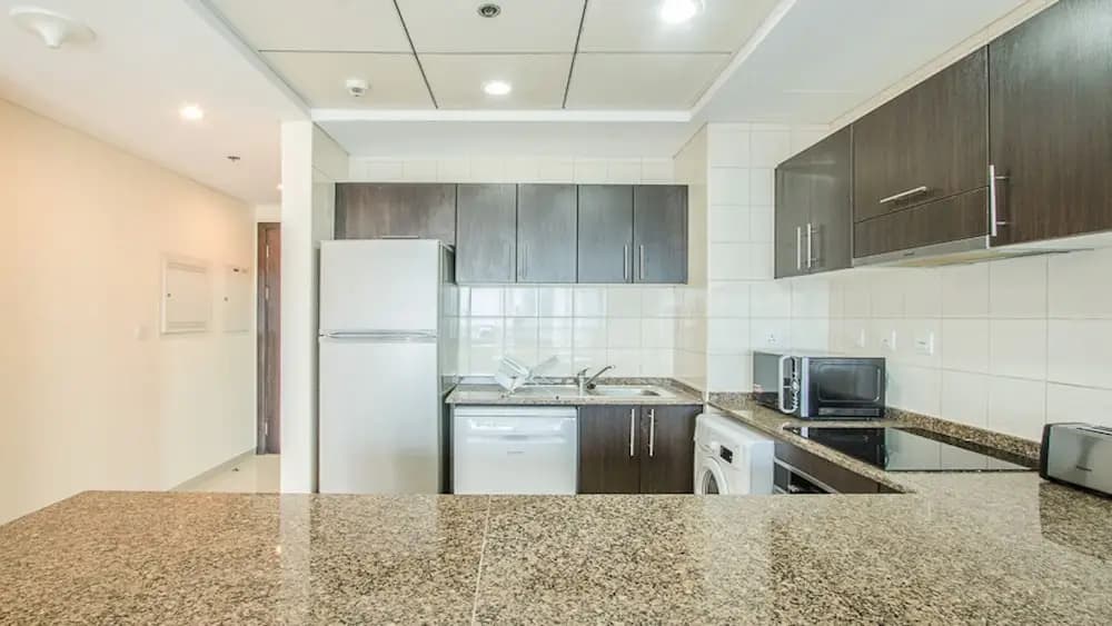 DHH - Bay Central West - photo 9