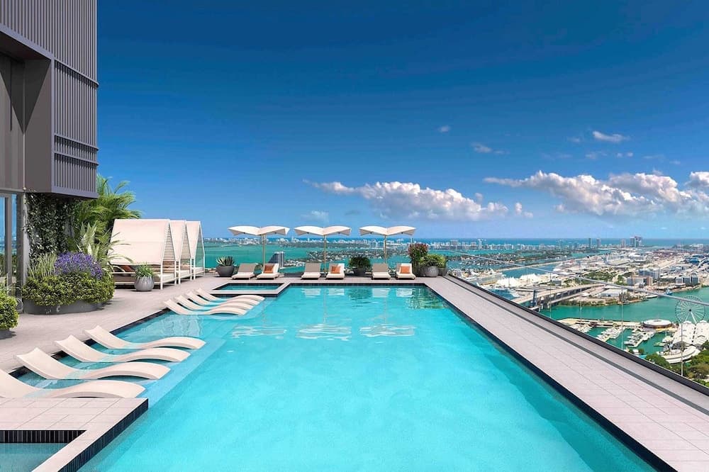 2BR + Den Downtown Miami for 5 - photo 9