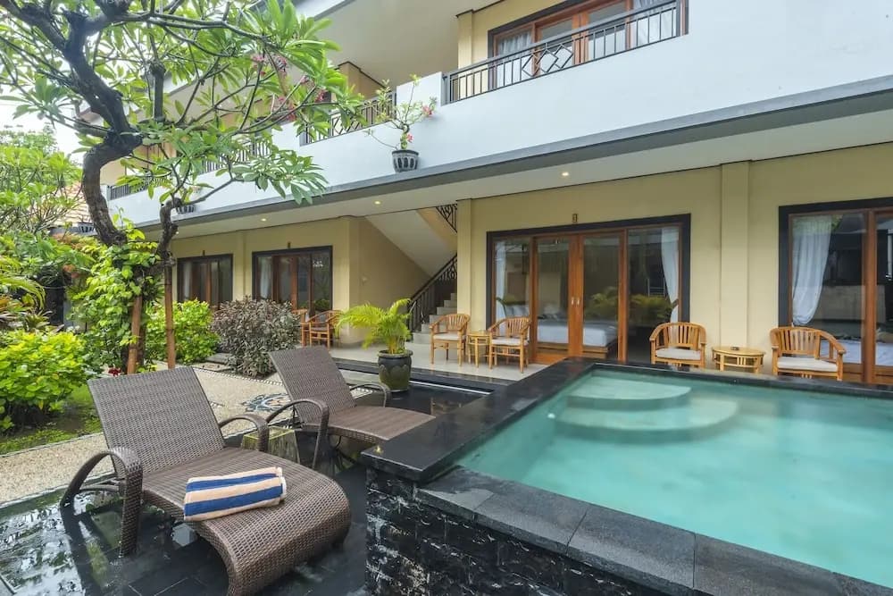 Liliy Guest House Kuta - photo 10