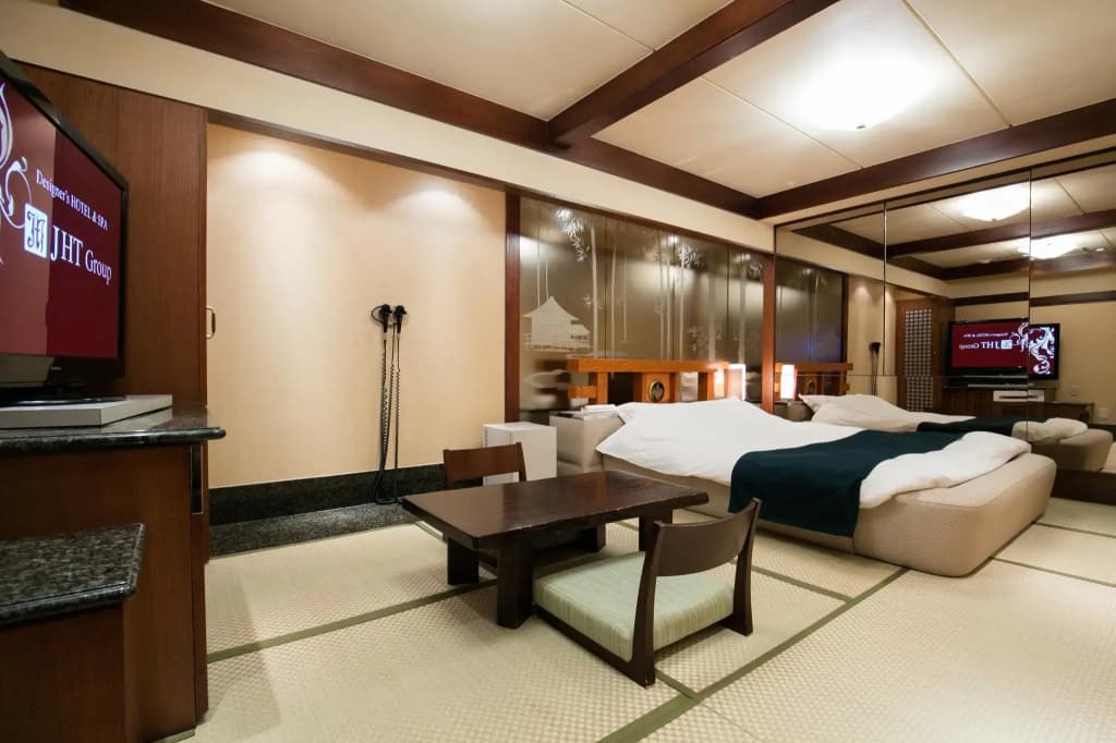 HOTEL PERRIER - Adults Only - photo 3