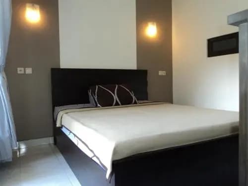 De Dukuh Guest House - photo 3