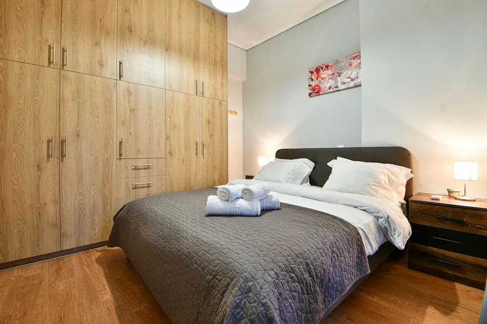 Serene n modern renovated flat - photo 2