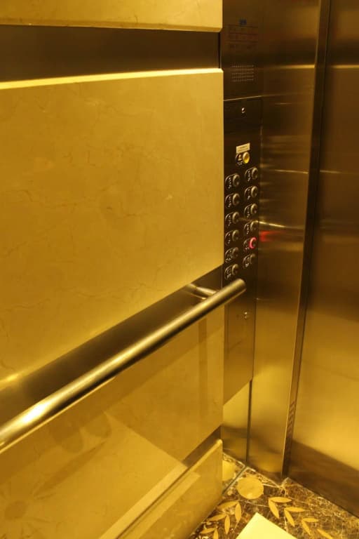 Lander Hotel Prince Edward - photo 15
