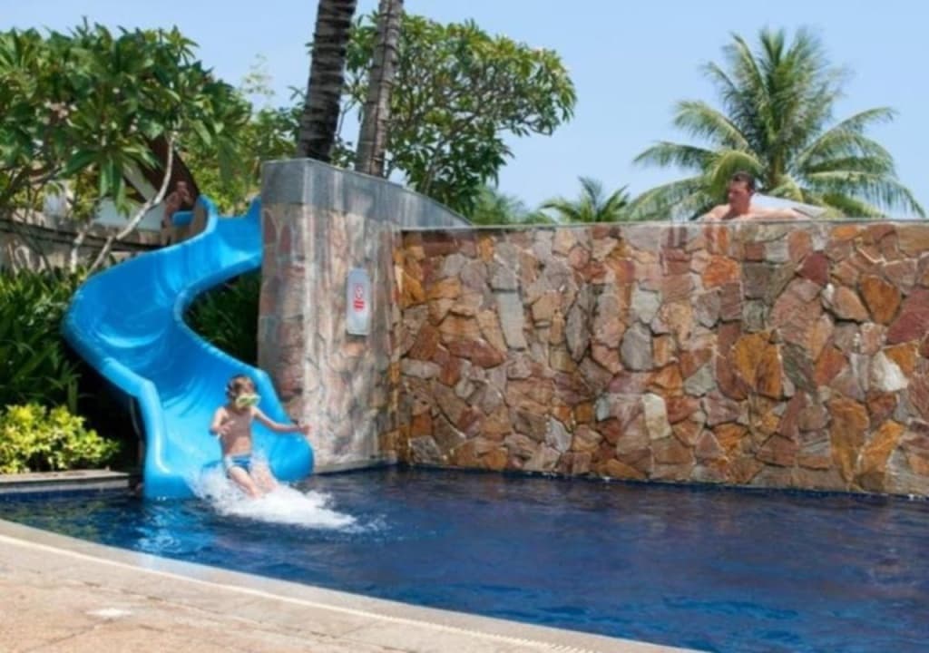 Rawi Warin Resort and Spa - photo 17