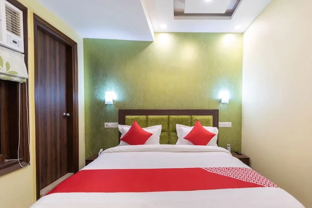 OYO 29932 Hotel R S Plaza - photo 7