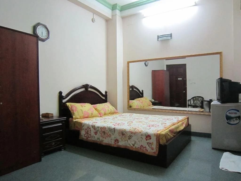 Phi Long Riverside Hotel - photo 2