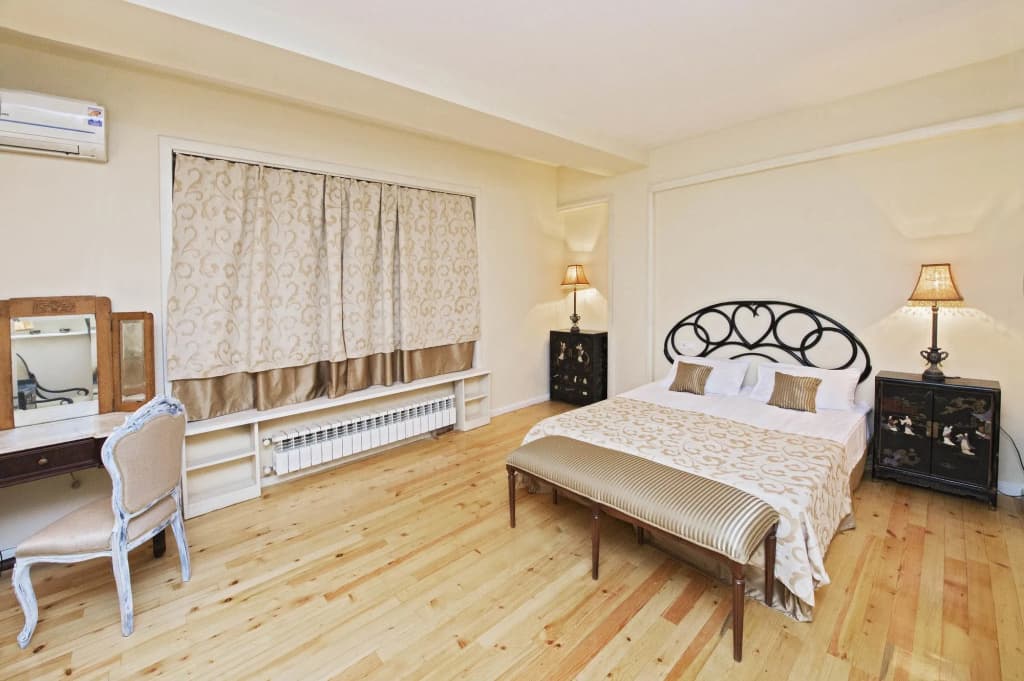 Caravan Hotel - photo 7