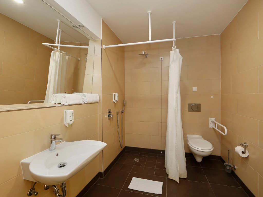 B&B HOTEL Berlin-Adlershof - photo 10