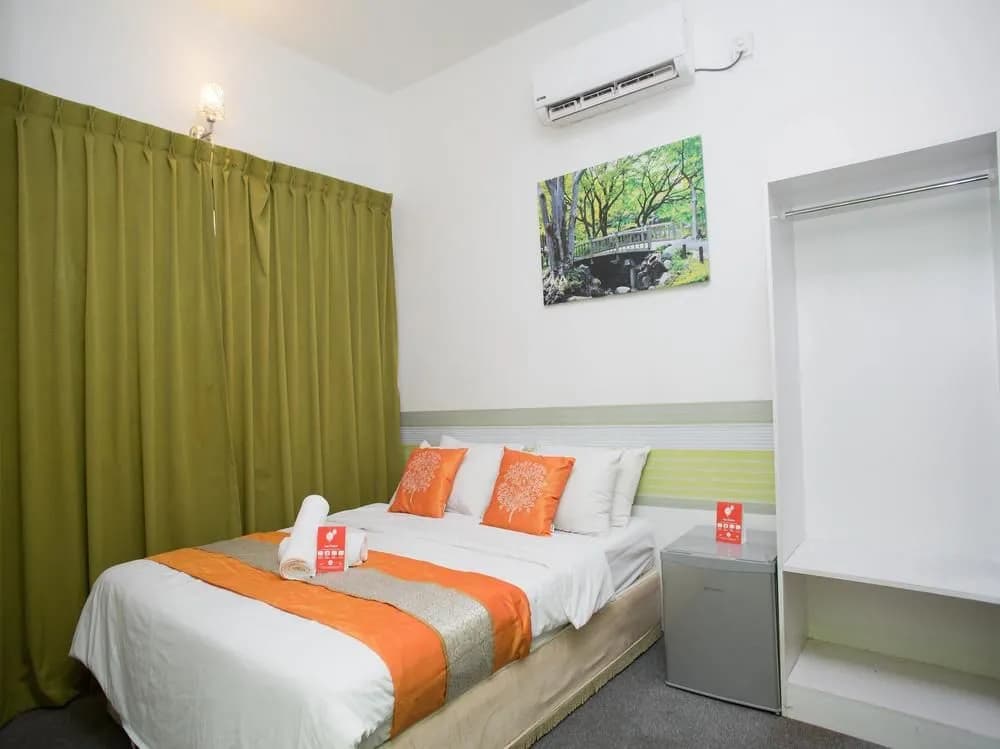 OYO 221 Olive Hotel - photo 2
