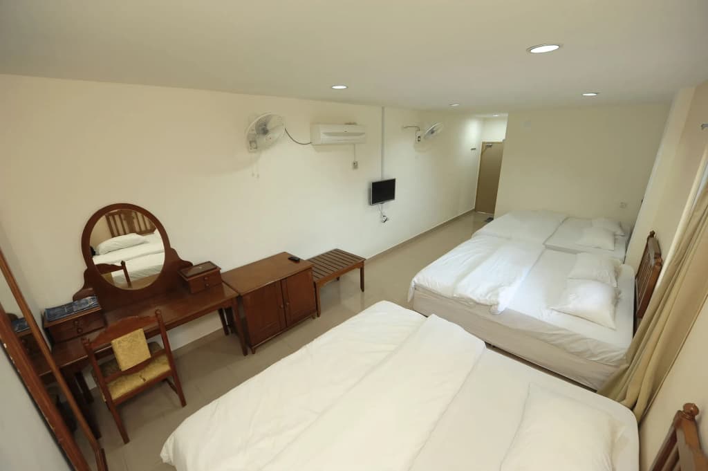 Joy Motel - photo 3
