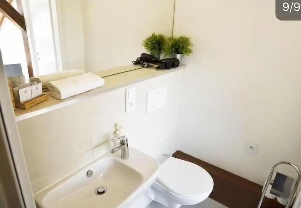The Republic Apartments - photo 8