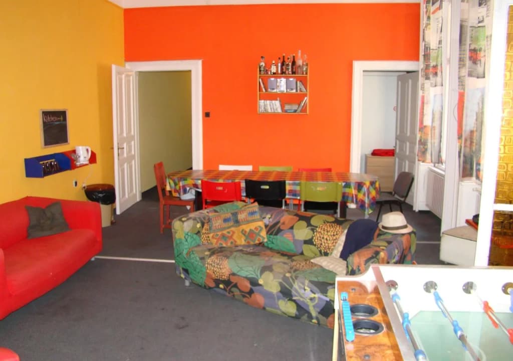 Hostel California Vaci Street - photo 9