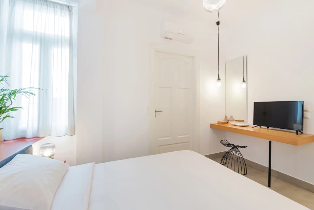 Monk Monastiraki Suites - photo 26
