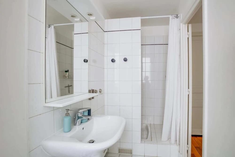 Beautiful apartment for 6 pax Near Eiffel Tower by GuestReady - photo 9