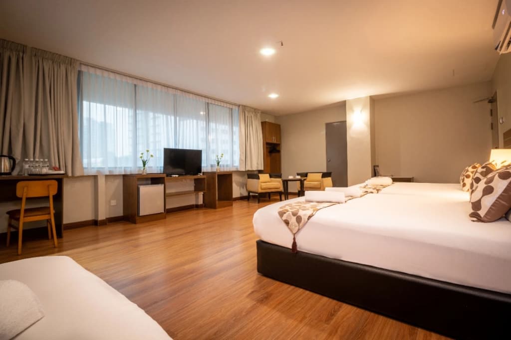 ZEN Rooms Metropol Hotel - photo 3