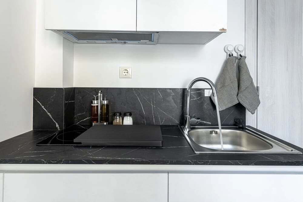 Phaedrus Living Modern Kriel Suites 003 - photo 10