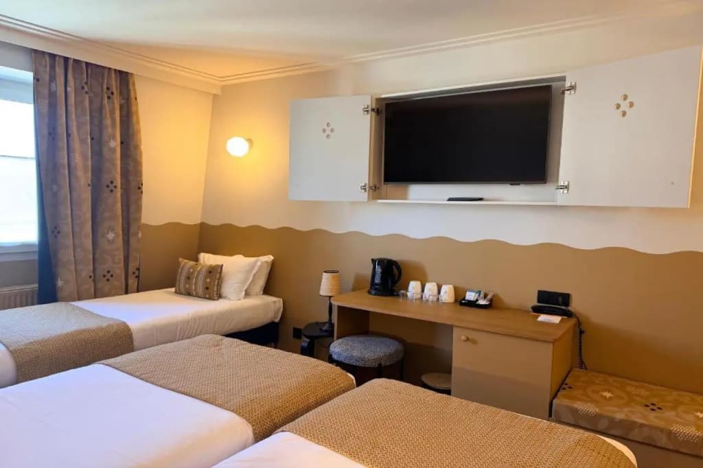 Hotel Berne Opera - photo 39