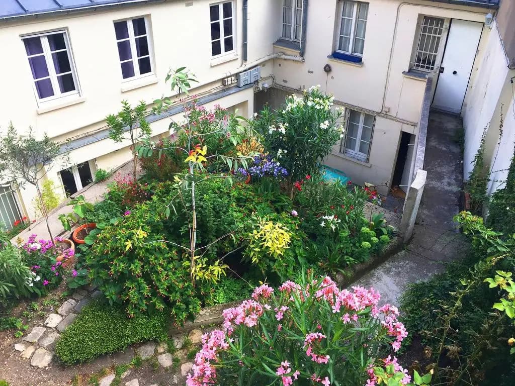 Montmartre Romantic - main photo