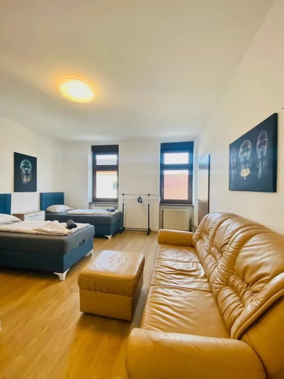 Spacious 4BR for 15 & 15 Min to Danube - photo 42