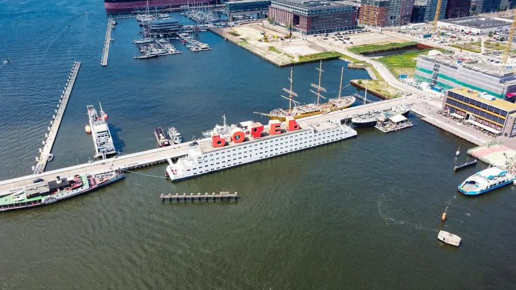 Botel - photo 25