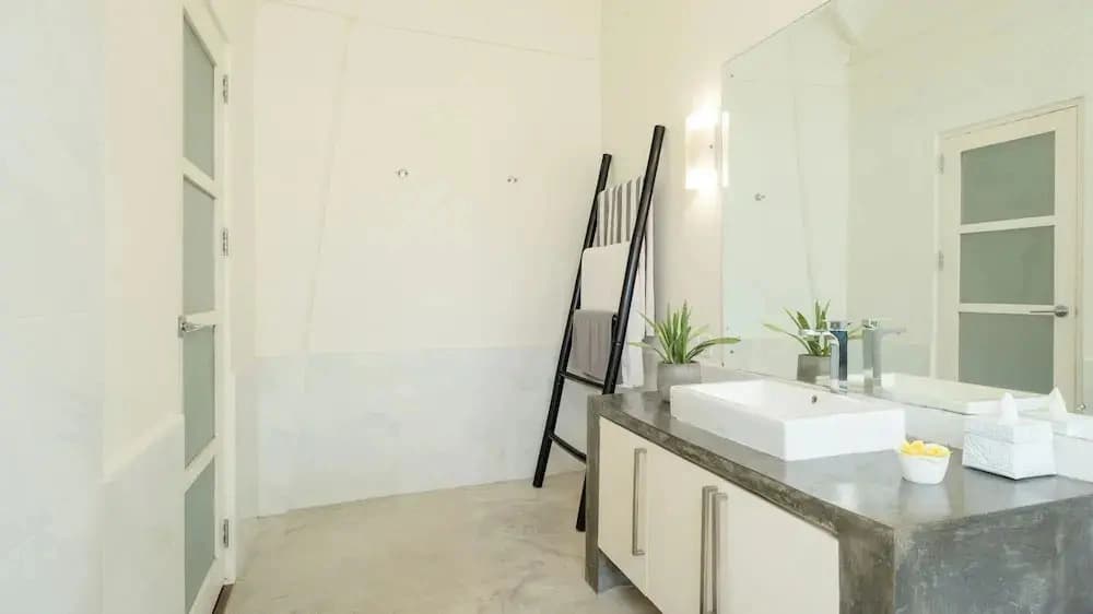 Villa Merta Sari 8 by Villa Finder - photo 8